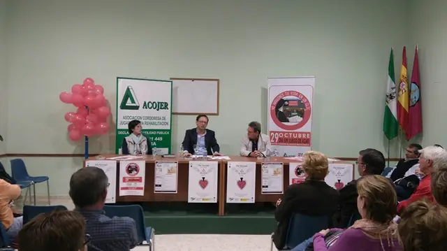 Ponencia Protección al Consumidor, impartido por Javier Moya, jefe del Servicio del Consumo Provincial de la Junta de Andalucía