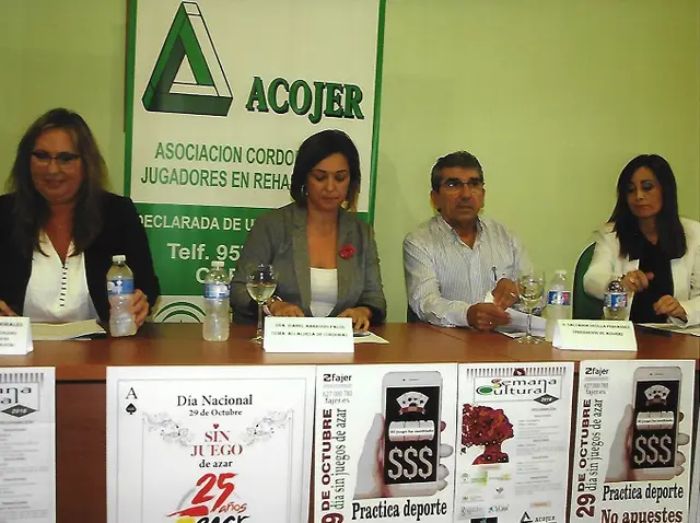 ACTO DE INAUGURACION PRESIDIDO POR Mª ÁNGELES LUNA (DELEGADA DE SALUD EN CÓRDOBA), ISABEL AMBROSIO (ALCALDESA DE CÓRDOBA)Y FELISA CAÑETE (VICEPRESIDENTA PRIMERA DE LA DIPUTACIÓN DE CÓRDOBA) JUNTO A SALVADOR SECILLA (PRESIDENTE DE ACOJER)