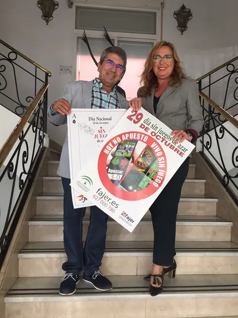 Autoridades apoyando el Día sin Juego de Azar